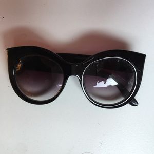 Steve Madden cat eye sunglasses