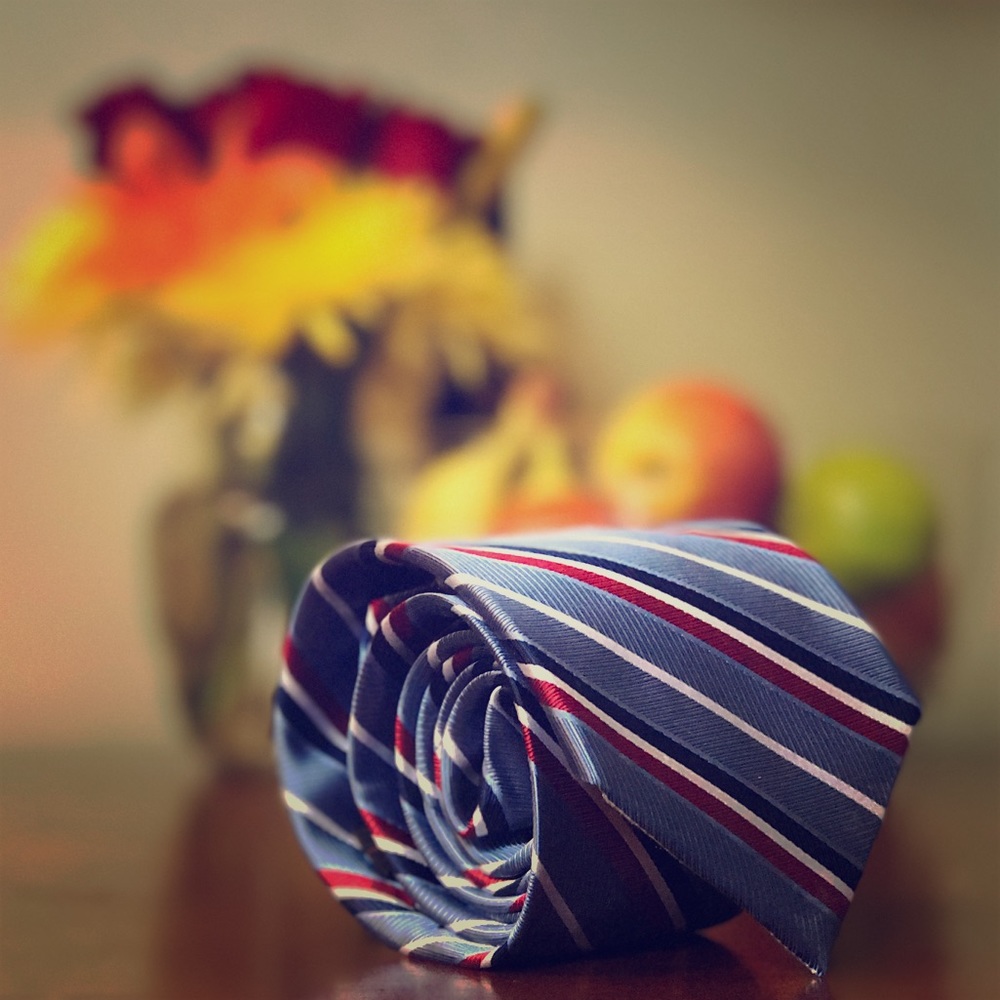 Red, white, and blue Jos. A. Bank necktie