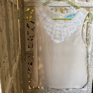 Francesca's Aina Be Button Back Top