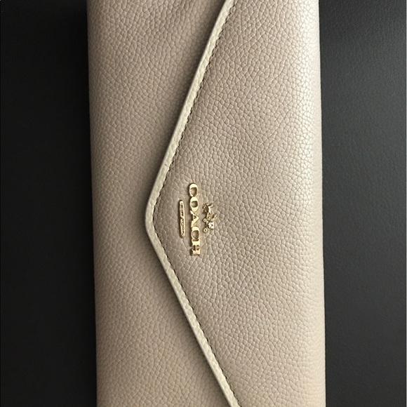 mint condition coach wallet - Picture 1 of 3
