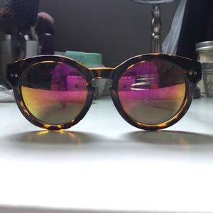 Reflective lens leopard tortoise shell sunglasses