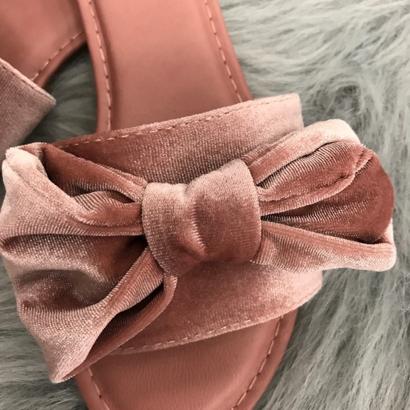 Velvet Bow Sandals - Picture 2 of 2