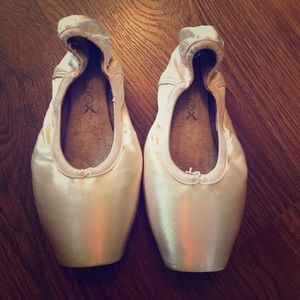 Capezio Pointe Shoes