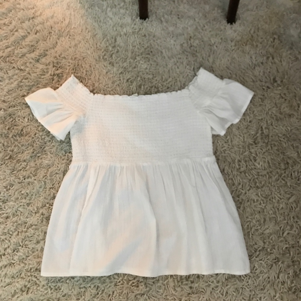 White flowey off the shoulder top