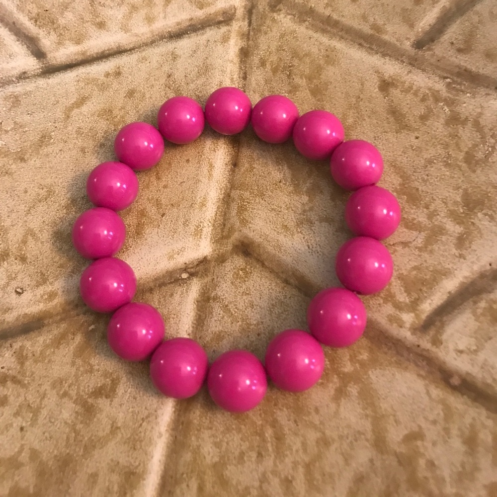 Pink stretch bracelet