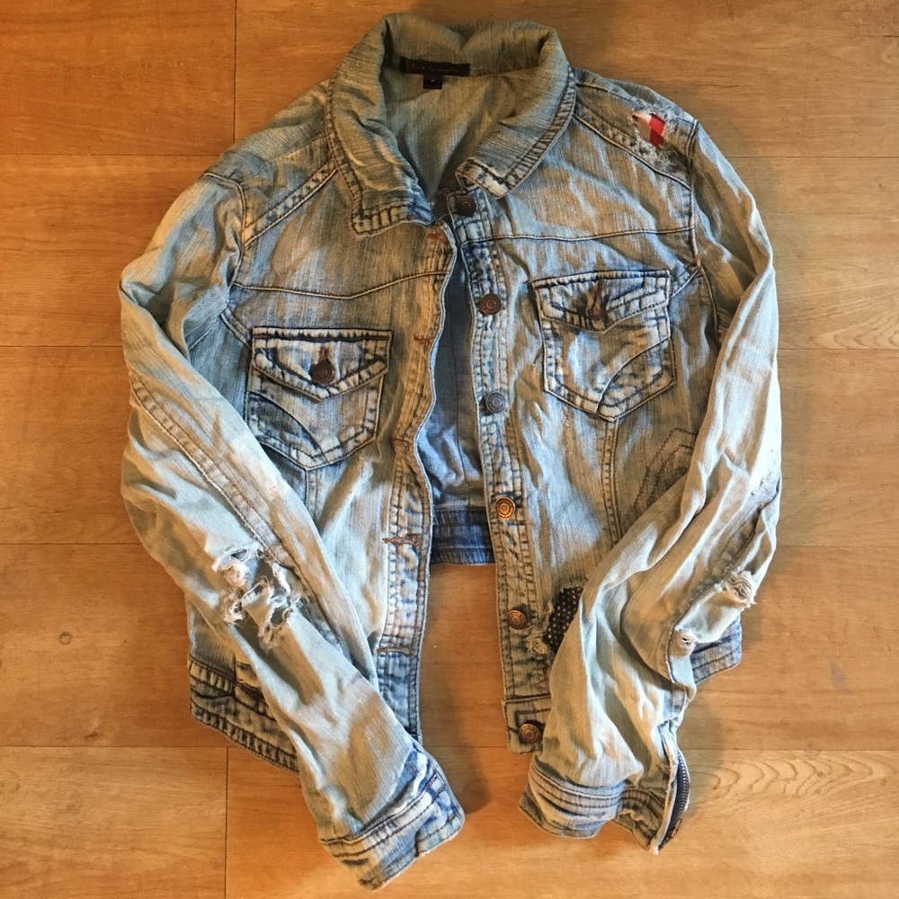 Distressed cropped denim jacket