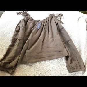 Over the shoulder top