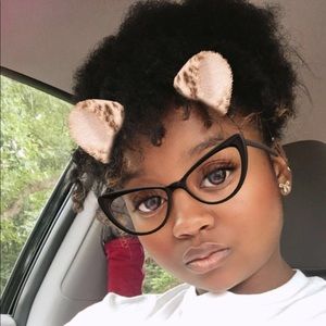 Meet your Posher, Erica