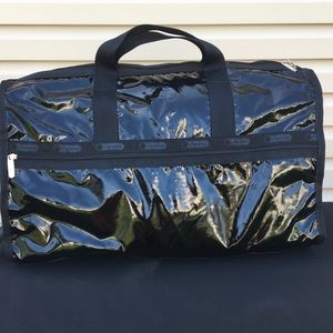 Le Sportsac Large Weekender Duffle + cosmetic bag
