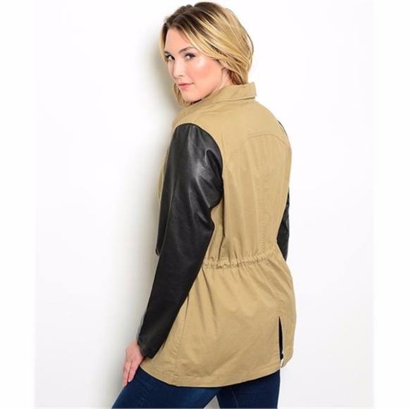 (Plus) Curvy Tan Cargo Jacket - Picture 2 of 2