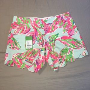 New with detached tag In The Via buttercup shorts