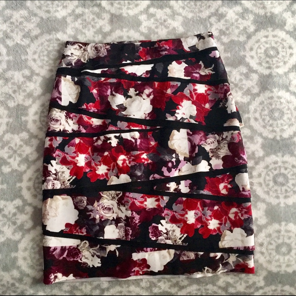 White House black market floral skirt