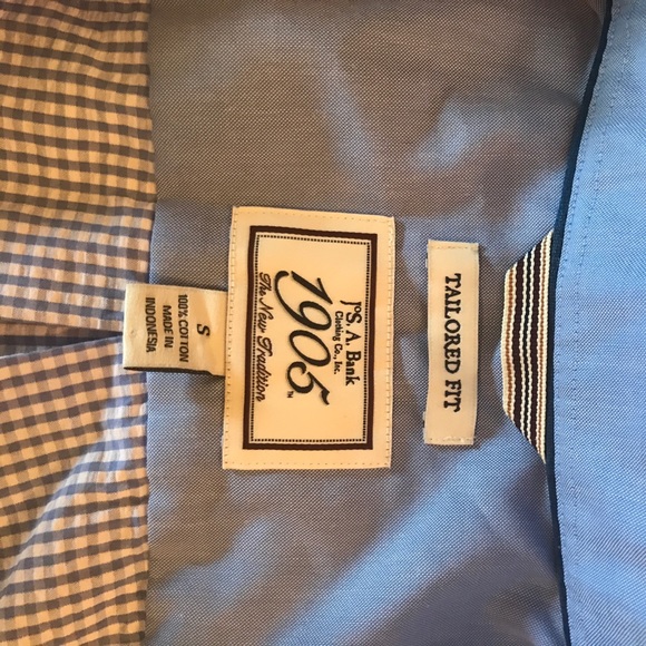 Short-sleeve button up - Picture 2 of 2