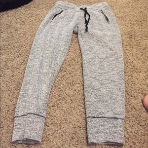American Eagle grey joggers