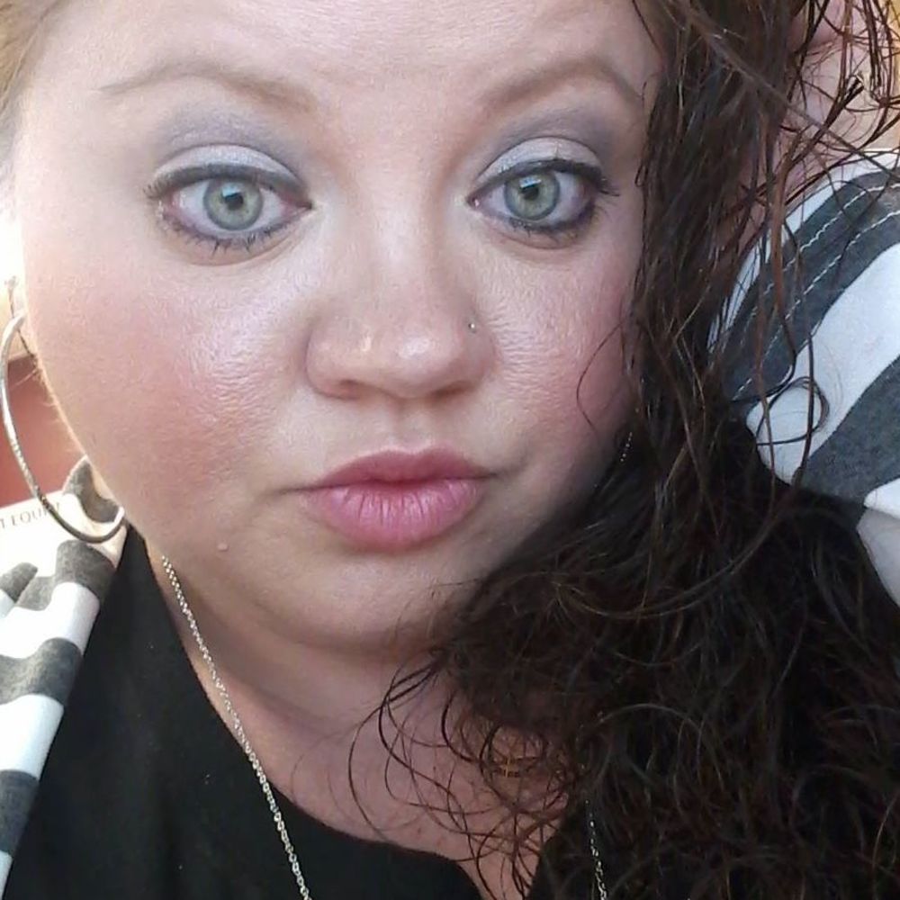 Meet your Posher, Tacy