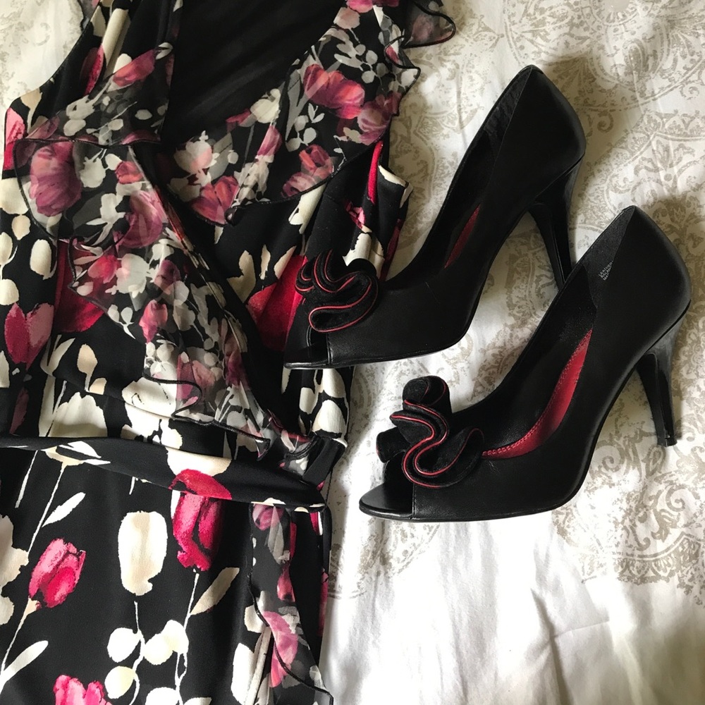 {WHBM} black and red leather heels 👠 👠