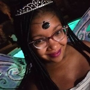 Meet your Posher, Lynette