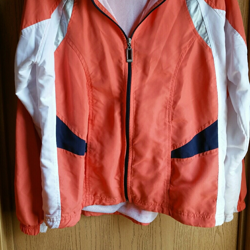 Cute jacket - Picture 2 of 2
