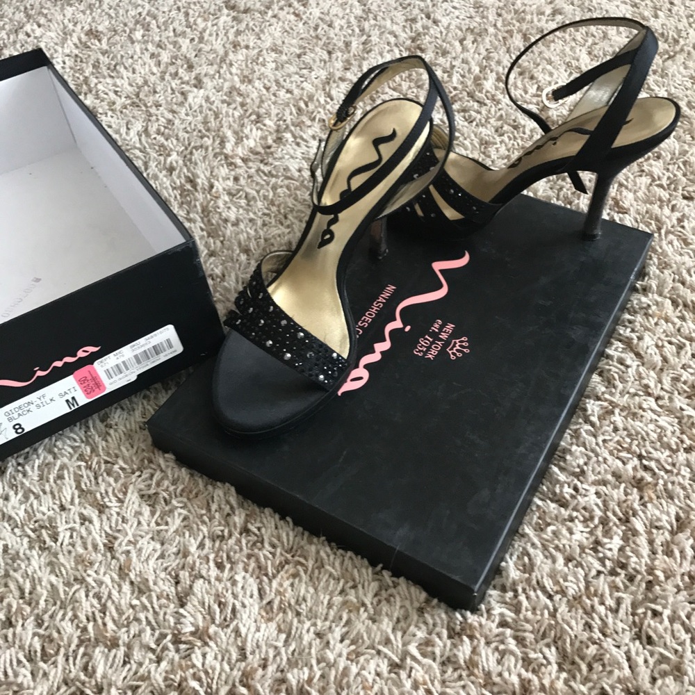 Nina, size 8 black heels