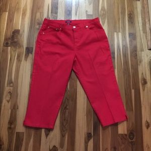 Red Chaps Capris Size 16