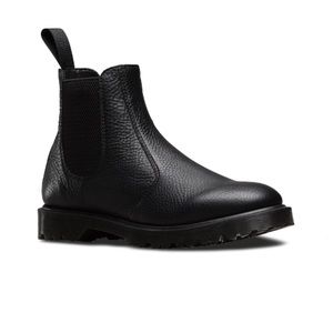 Women's Dr. Marten's Black - Intuck