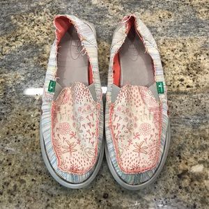 Sanuk slip-ons