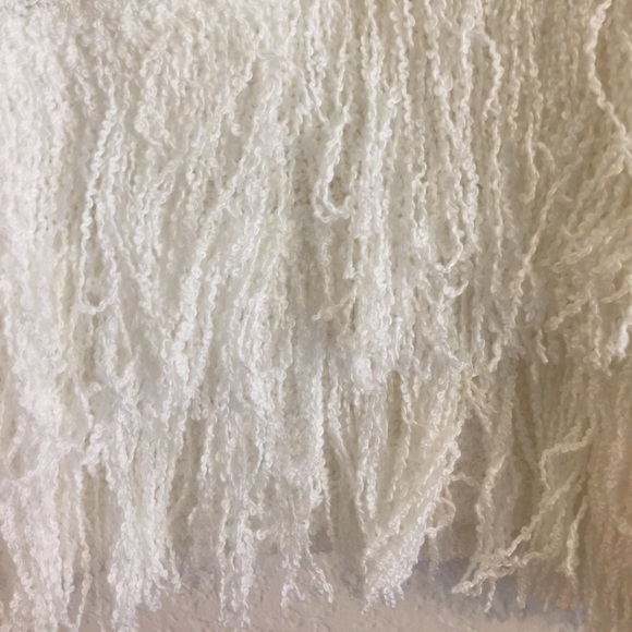 Bar 111 sleeveless fringe sweater - Picture 4 of 6