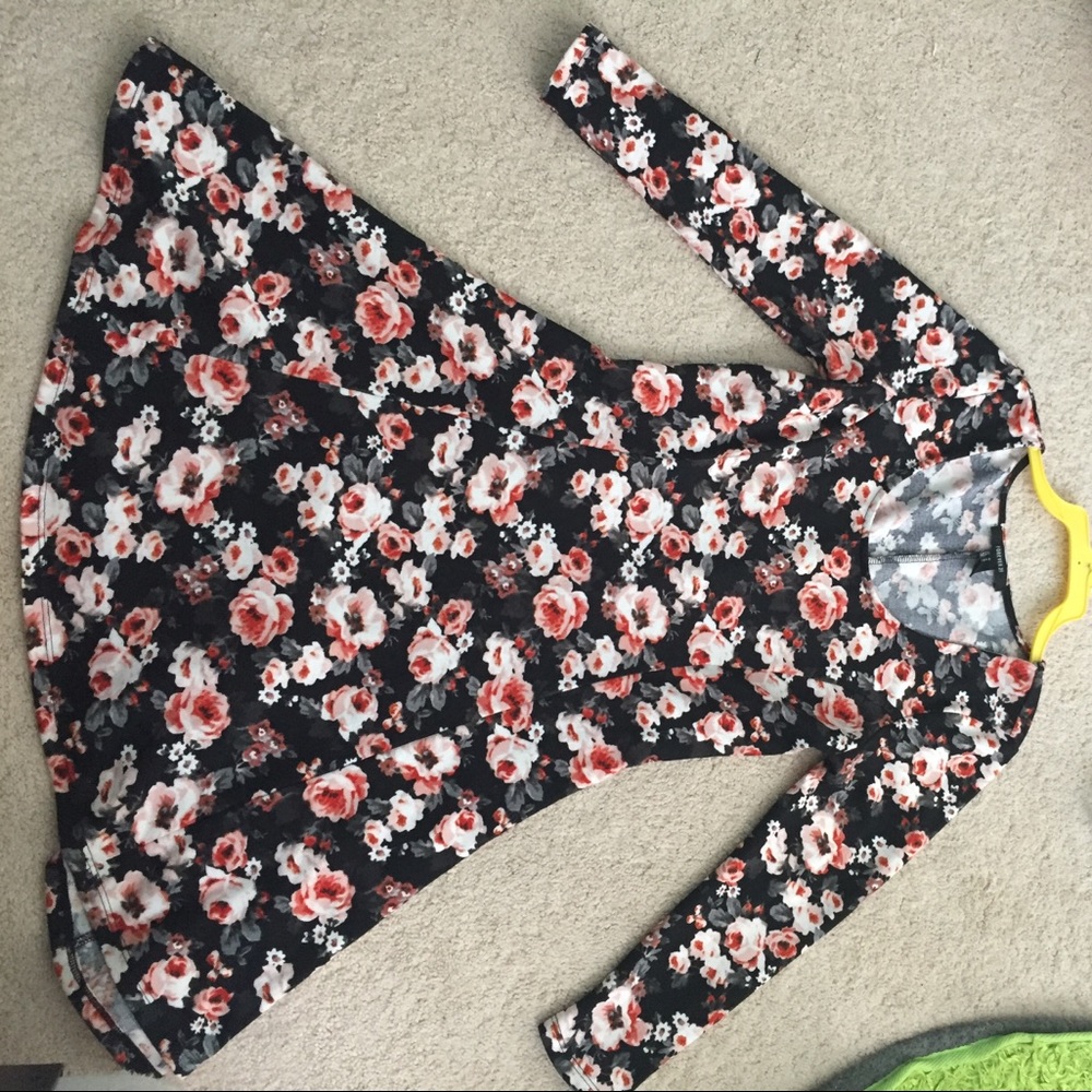 FOREVER21 half sleeve flower print dress