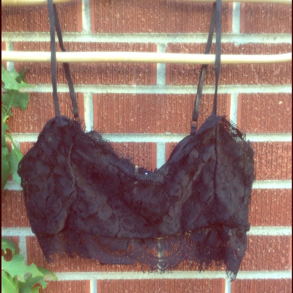 Black Lace Bralette {Medium}