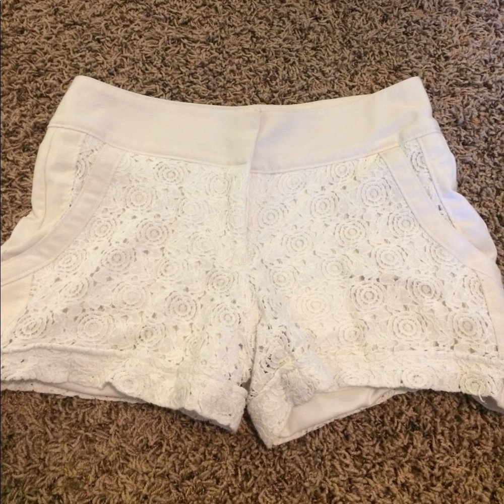 Maurice's white shorts
