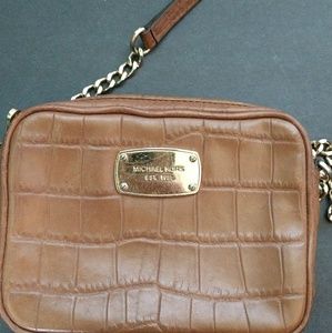 Michael kors crossbody bag