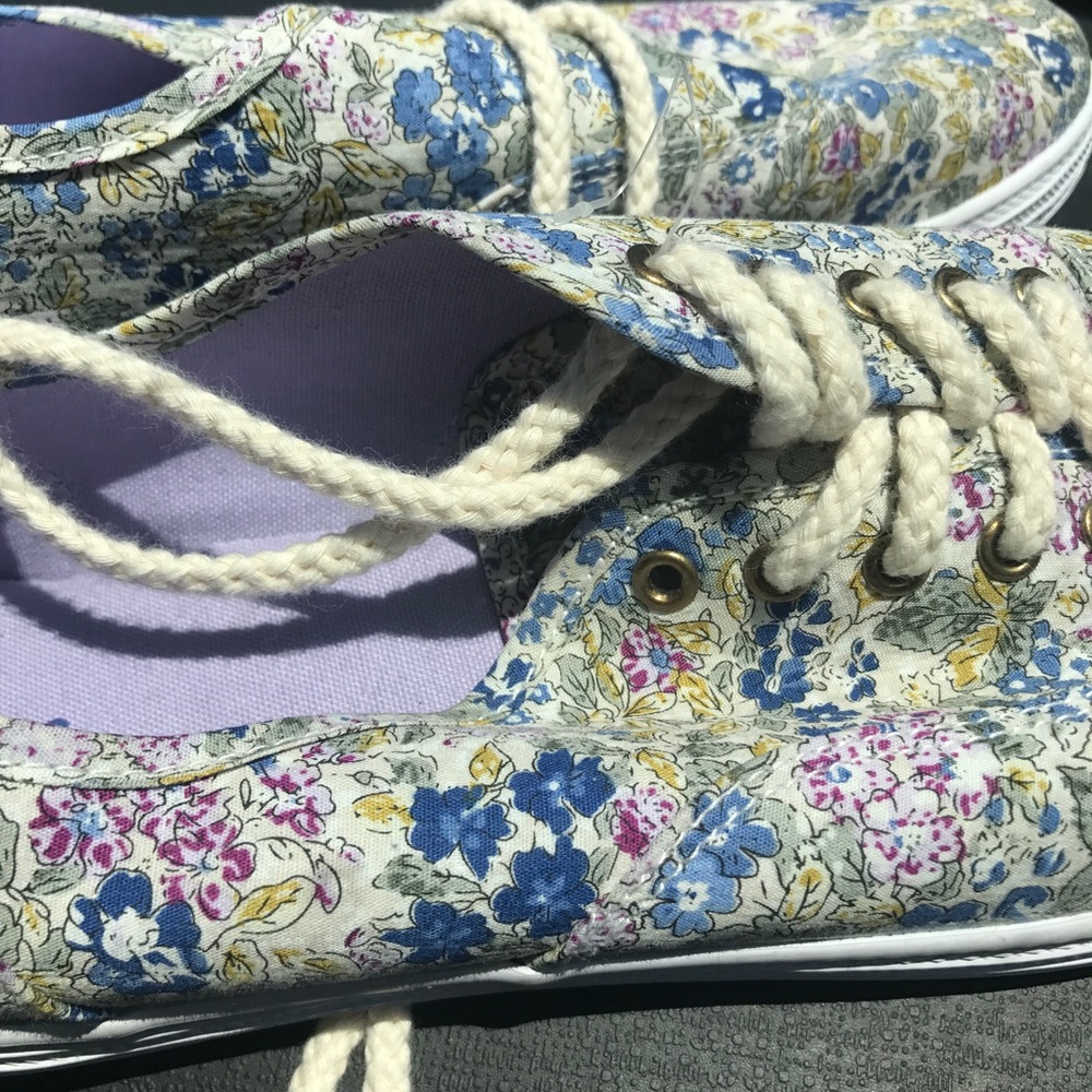 Size 11 Floral Sneakers
