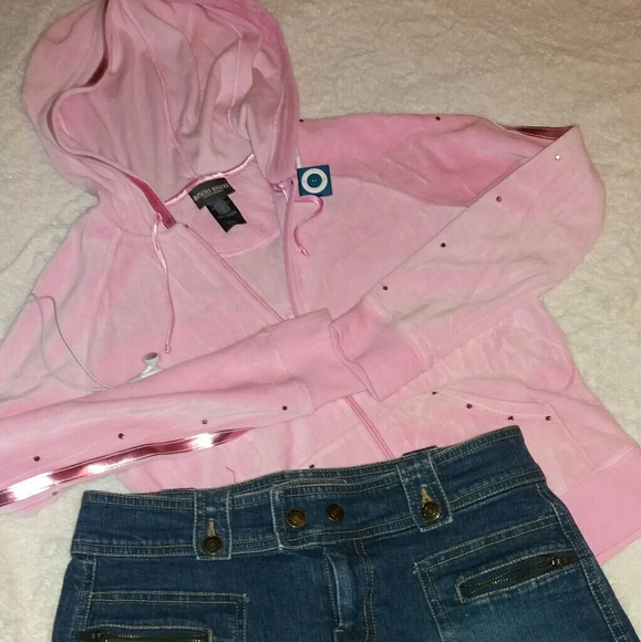 Pink Sweater - Picture 2 of 2