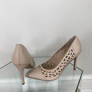 Point toe heels