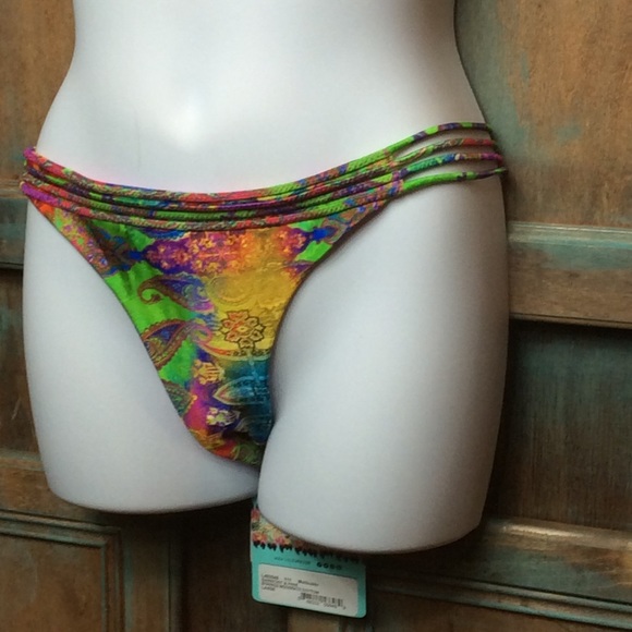 Luli Fama barefoot and free bikini bottom NWT - Picture 3 of 5