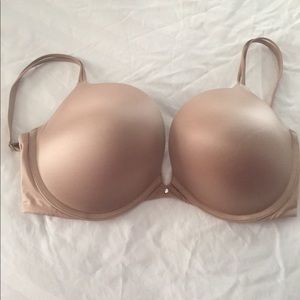 Victoria's Secret Very Sexy Push-Up Bra 34DDD