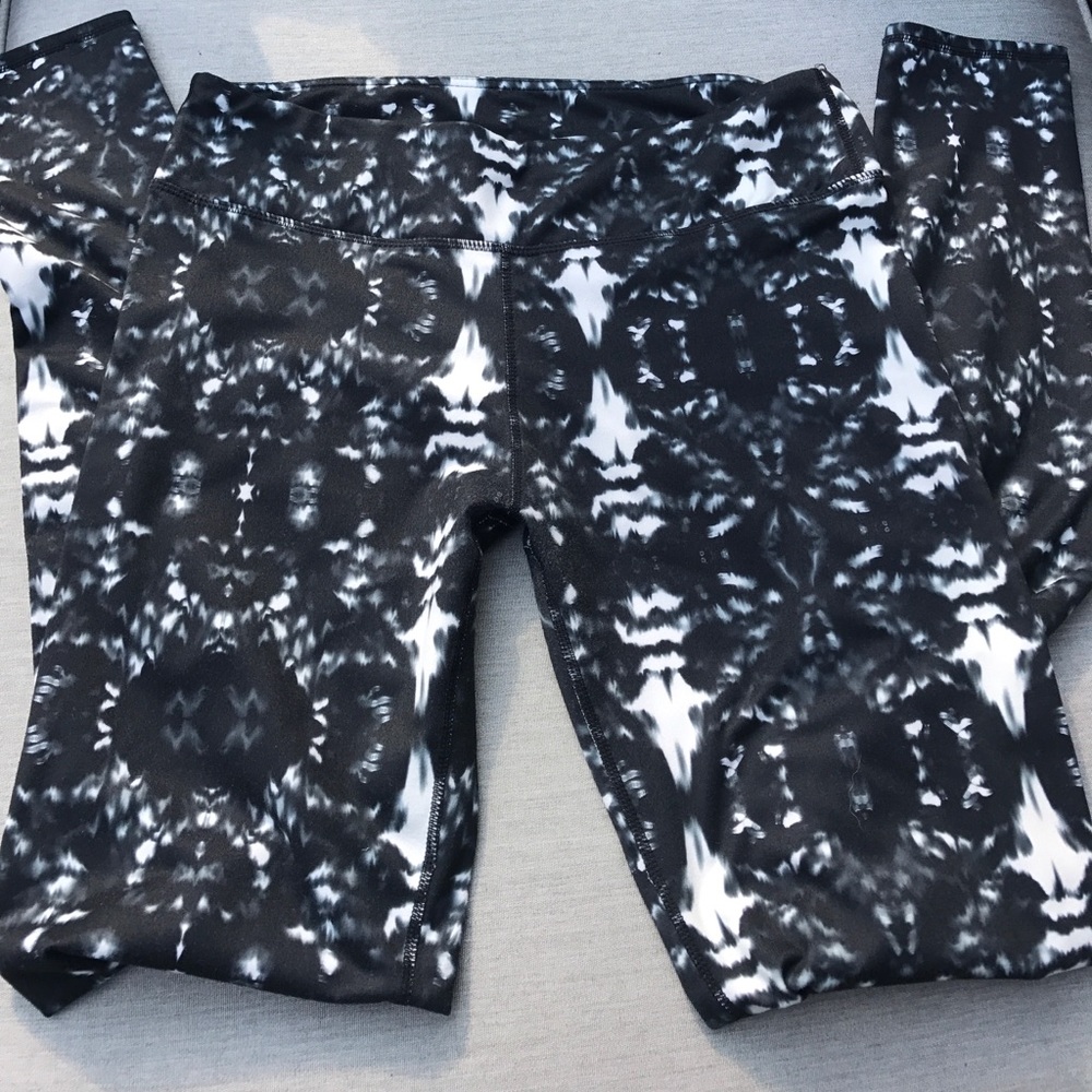 Fabletics full length tight-M