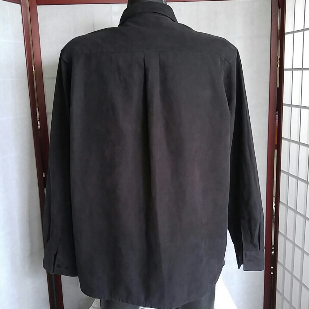 Shirt - Picture 3 of 5