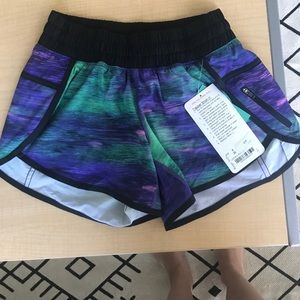 Lululemon tracker shorts