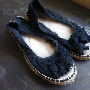Black shoes