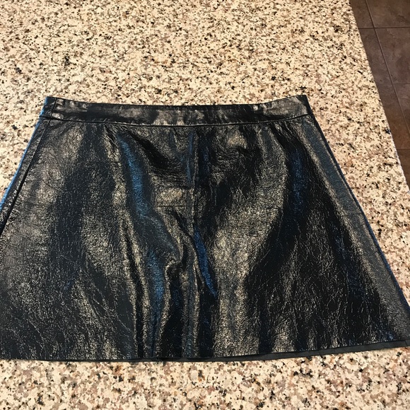 Alice + Olivia Virginia patent-leather mini skirt - Picture 7 of 7