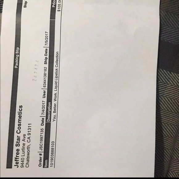 Calabases Liquid Lipstick - Picture 3 of 3