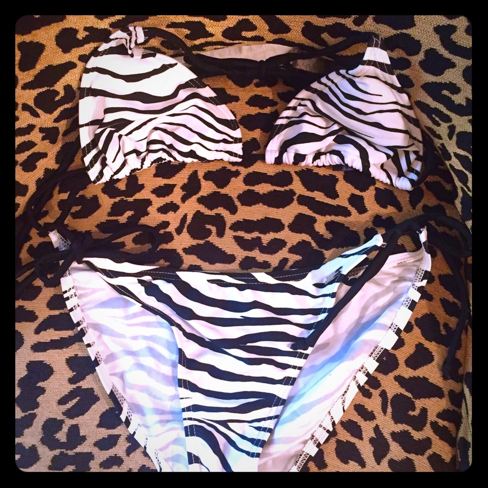 GUESS ZEBRA BIKINI 🖤🖤 S