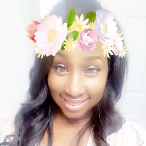 Meet your Posher, Adriana