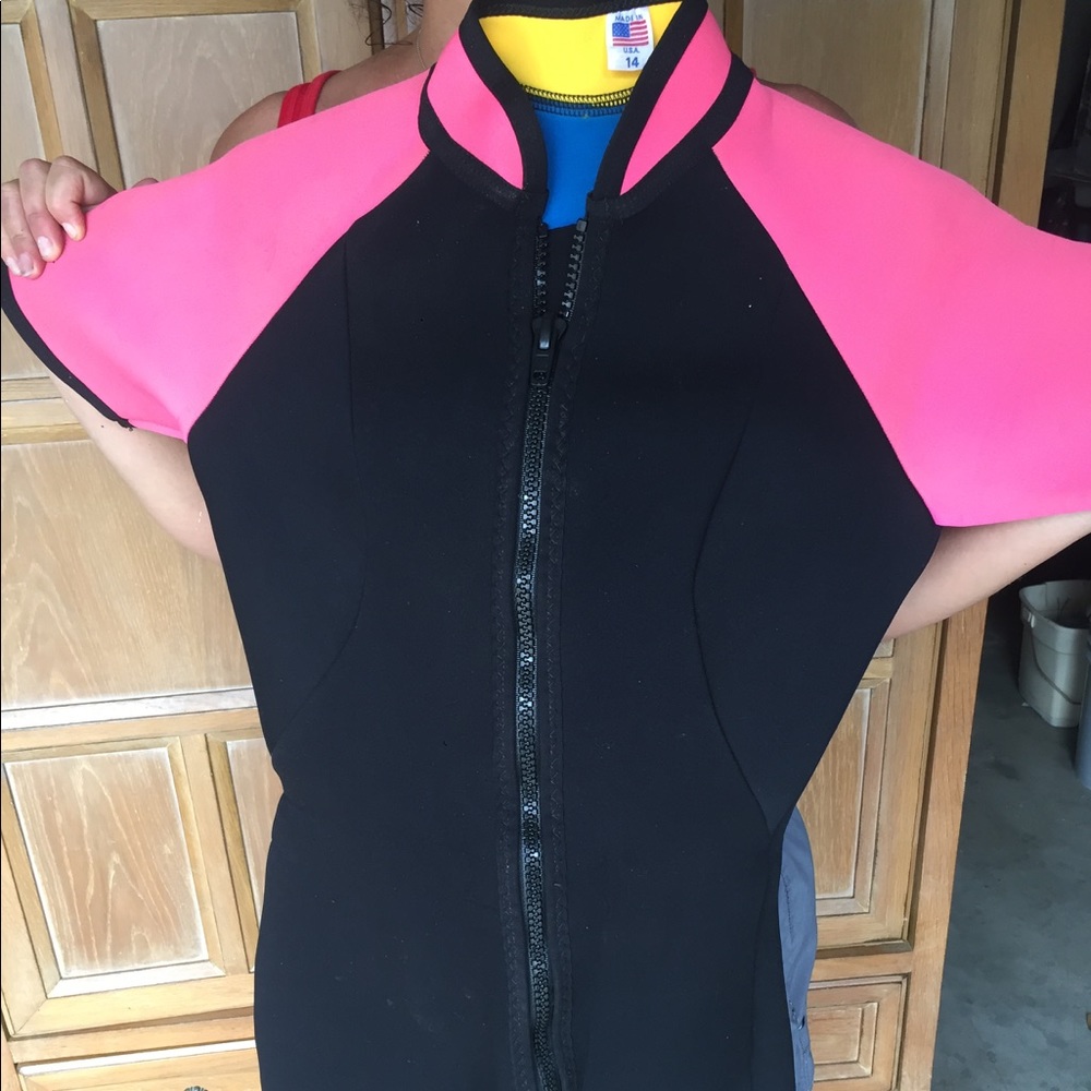 Wet suit