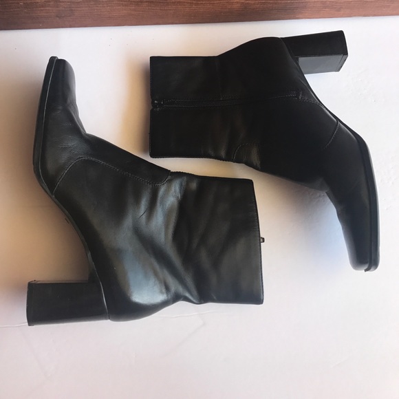 Nine & Co. Shoes - Nine & co black leather block heel ankle boots