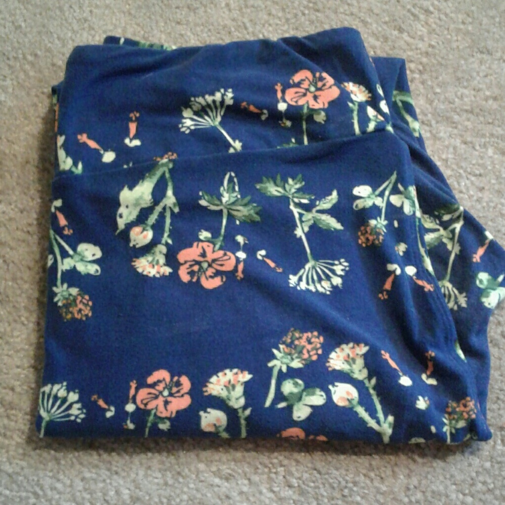 T/C Floral Lularoe Leggings