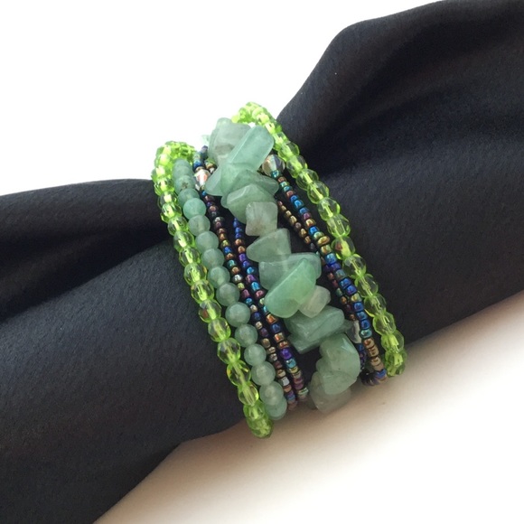 8 Strand Stretch Bracelet! - Picture 4 of 4