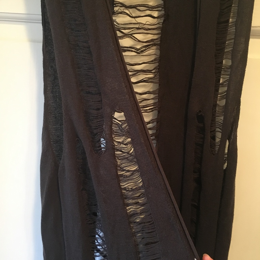 PINS & NEEDLES: DISTRESSED VEST DUSTER. Grey. M. - Picture 3 of 7