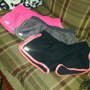 Bundle of Under Armour shorts. Great condition!